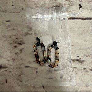 💰5/$20 Acrylic Resin Earrings